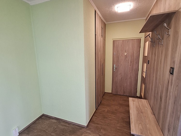 Pronájem bytu 2+1, 61 m² (6 z 21)
