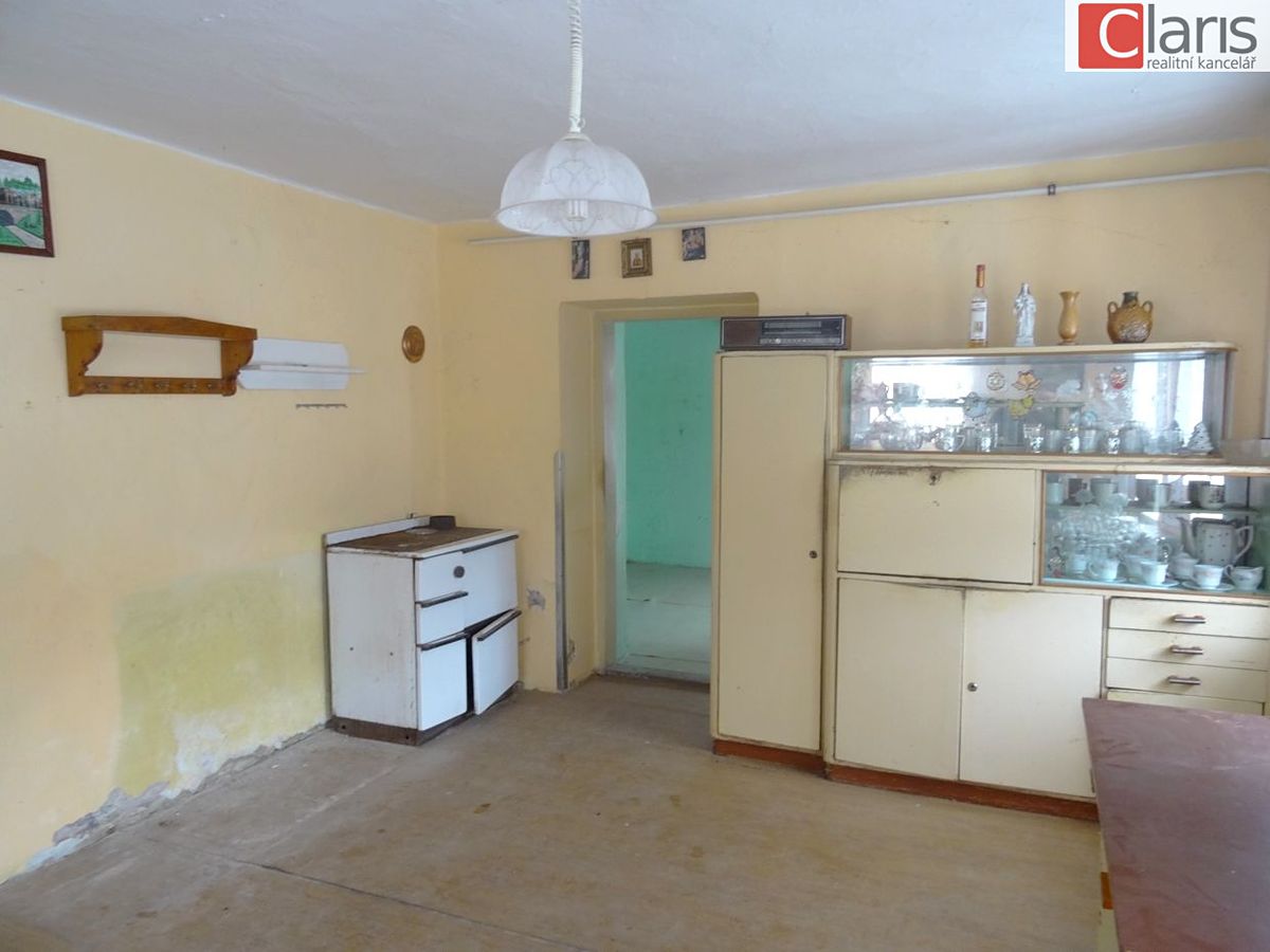 Prodej rodinného domu 279 m², pozemek 1941 m² – fotografie 3