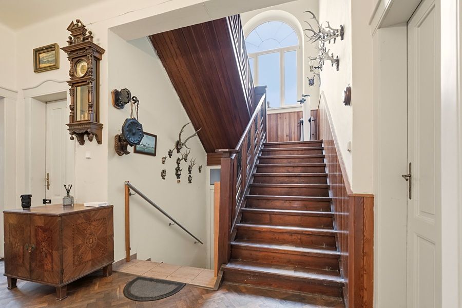 Prodej vily 321 m², pozemek 1044 m² – fotografie 5
