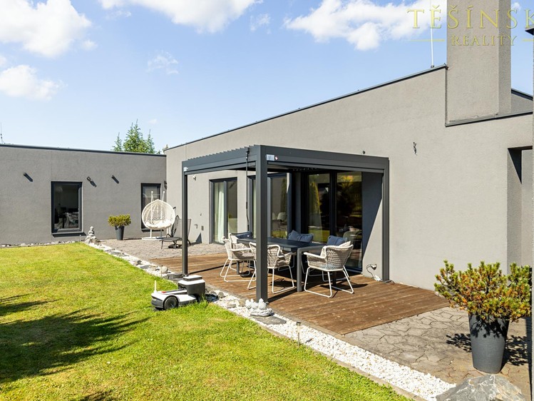 Prodej domu, 202 m² (15 z 29)