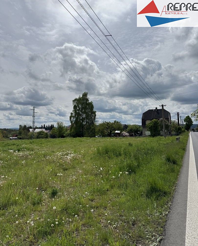 Prodej stavebního pozemku 1956 m² – fotografie 3
