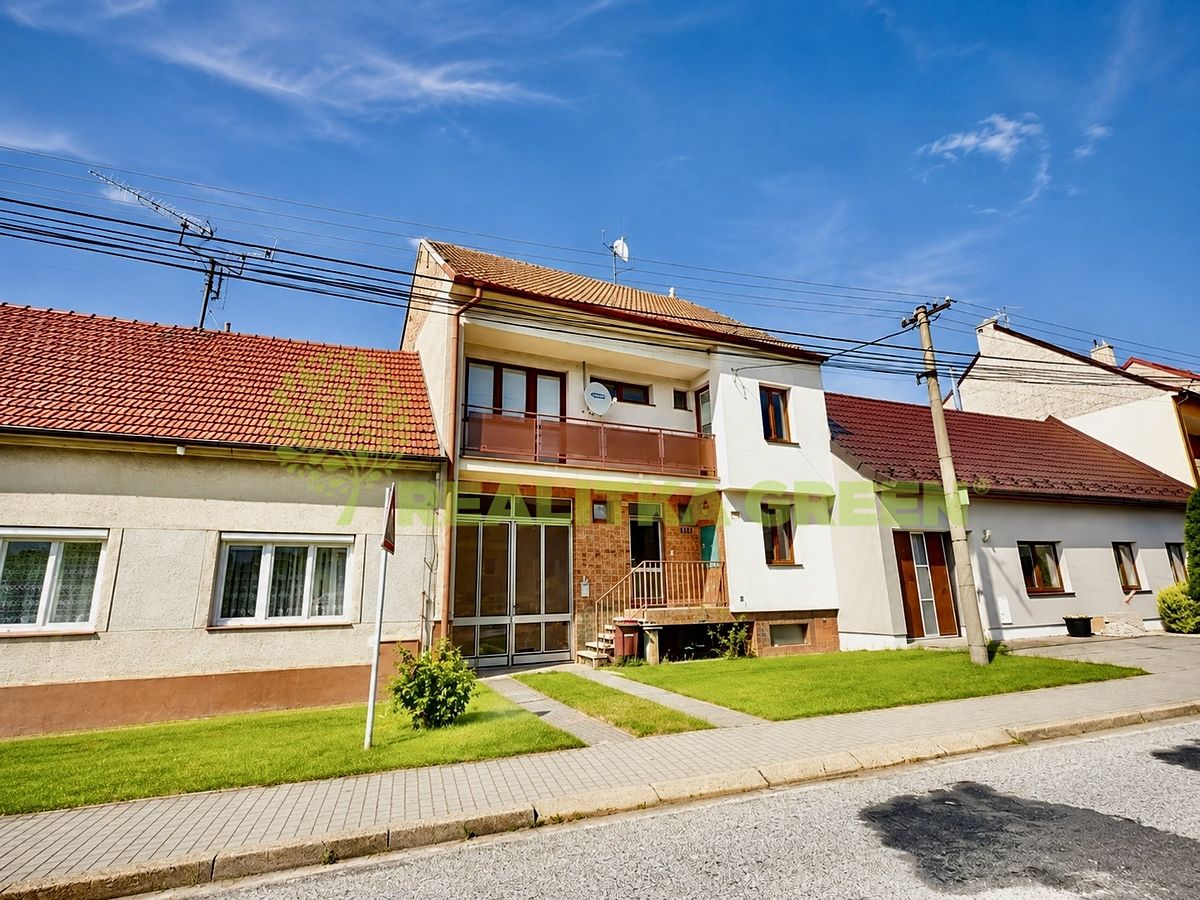 Prodej rodinného domu 150 m², pozemek 1716 m²