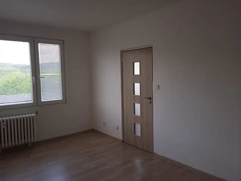 Pronájem bytu 3+1 78 m², Radvanice – náhled fotky 2