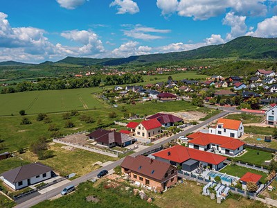 Prodej  rodinného domu 182 m², pozemek 1 107 m²