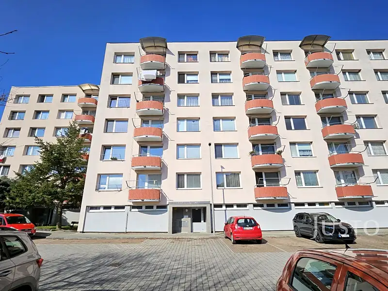 Prodej bytu 3+1 64 m², Písek – náhled fotky 1