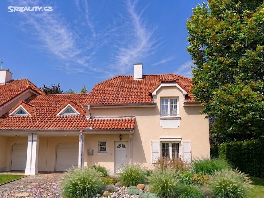 Pronájem vily 124 m², pozemek 350 m², Praha