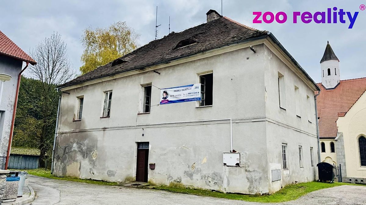 Prodej rodinného domu 360 m², pozemek 584 m²