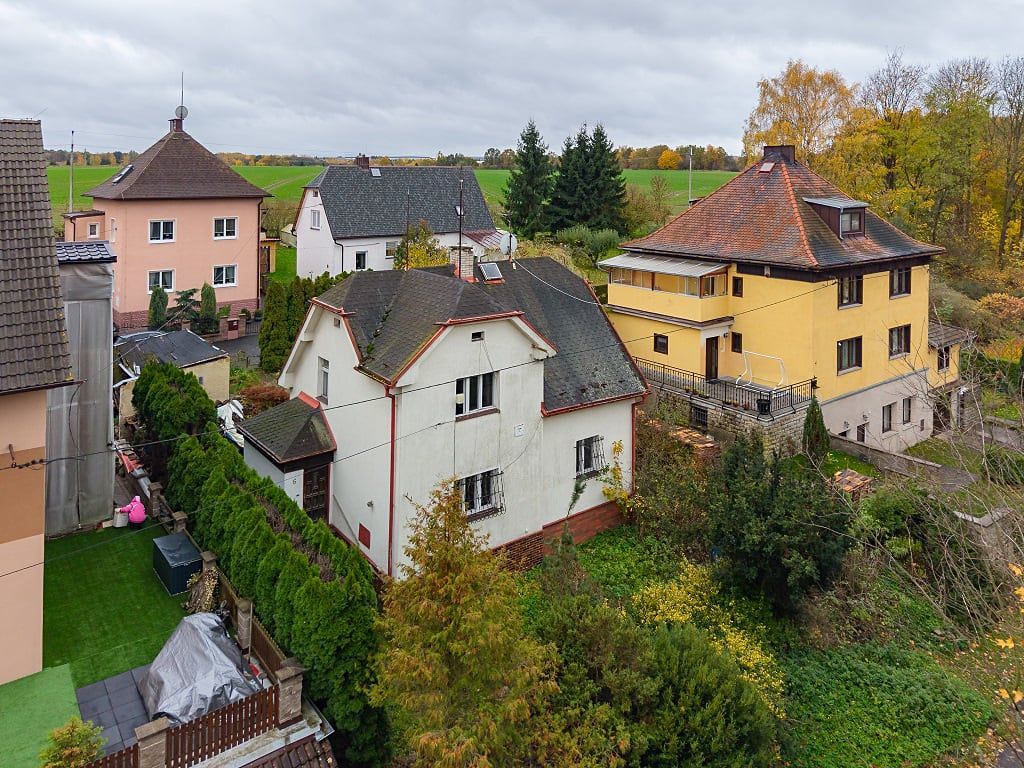 Prodej rodinného domu 150 m², pozemek 420 m² – fotografie 2