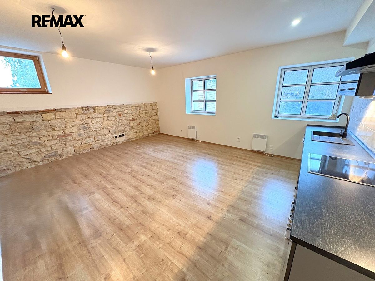 Pronájem bytu 3+kk 95 m²