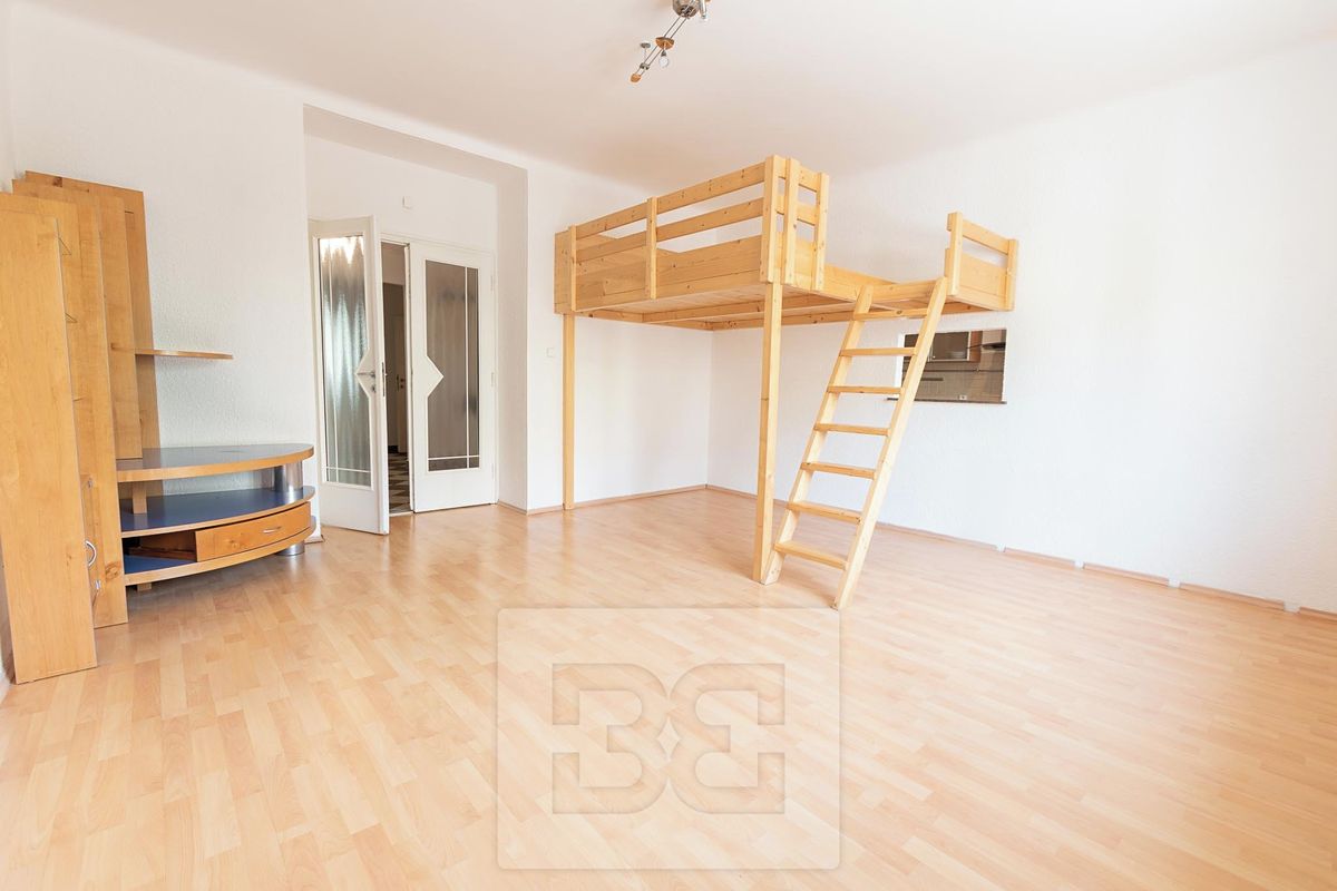 Pronájem bytu 2+1 80 m²