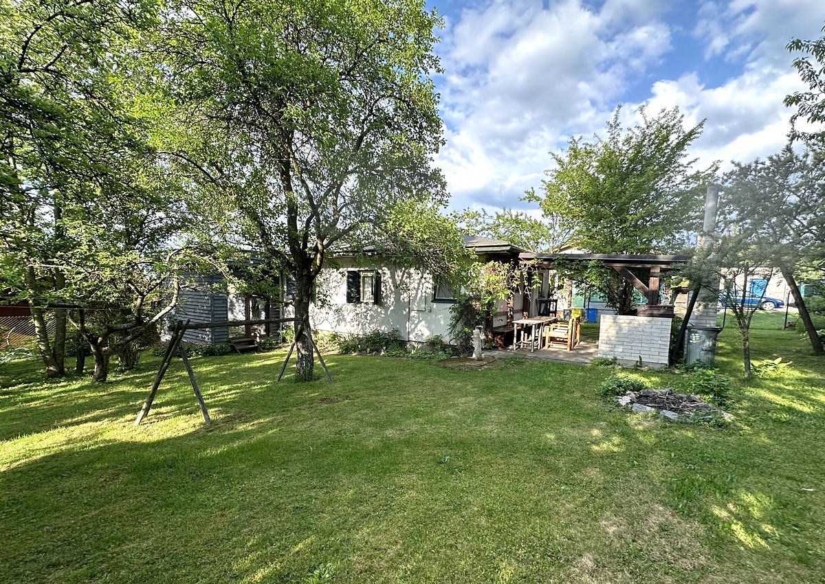 Prodej rodinného domu 85 m², pozemek 726 m² – fotografie 2