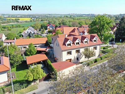 Prodej  vily 253 m², pozemek 714 m²
