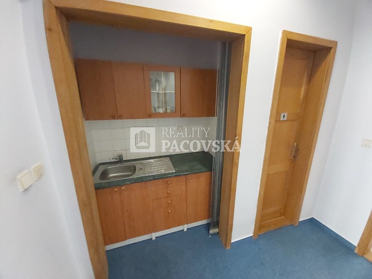 Комерційне приміщення в оренду, 145 м² (13 з 15)