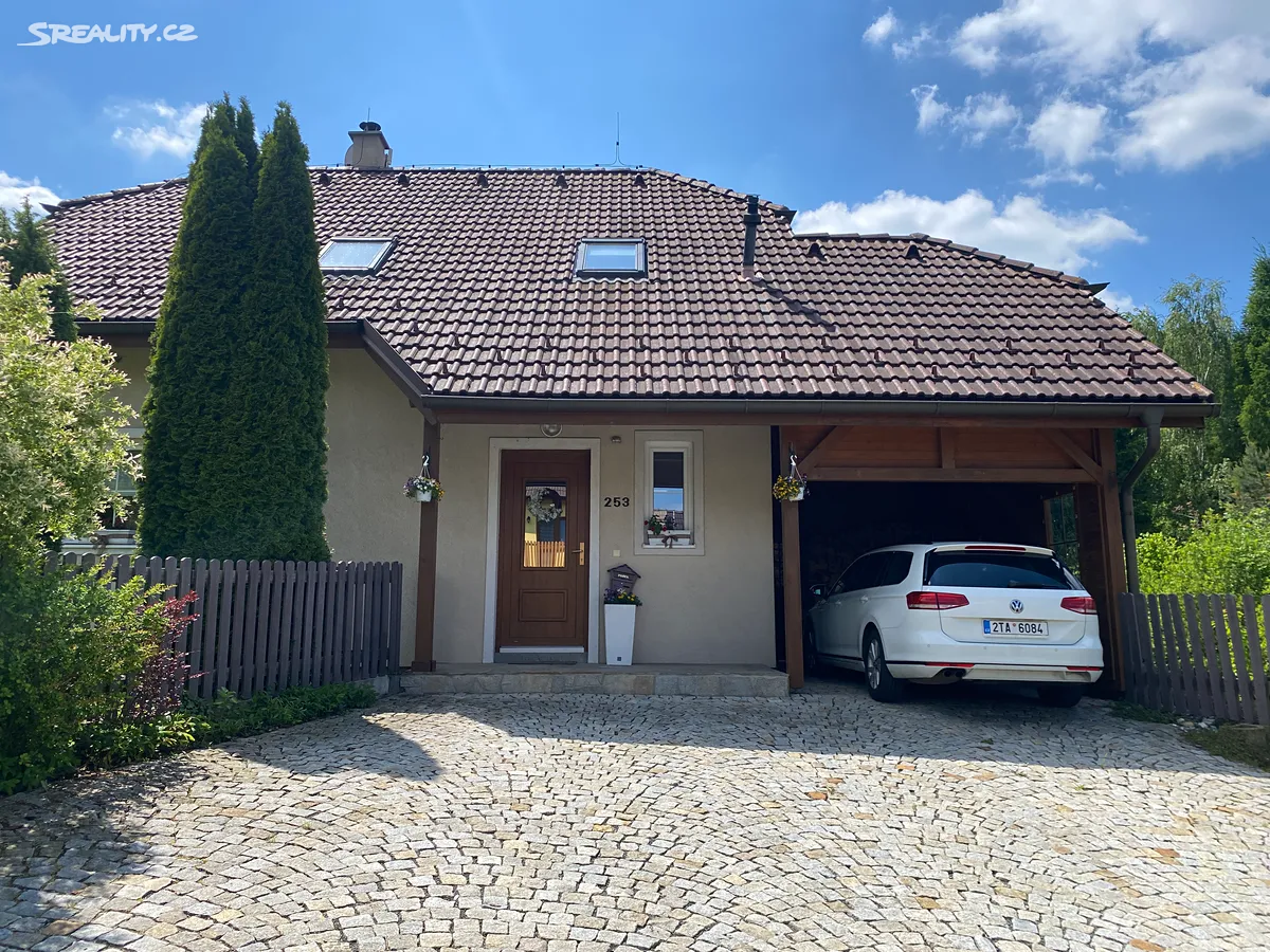 Prodej rodinného domu 150 m², pozemek 1321 m² – pohled 2