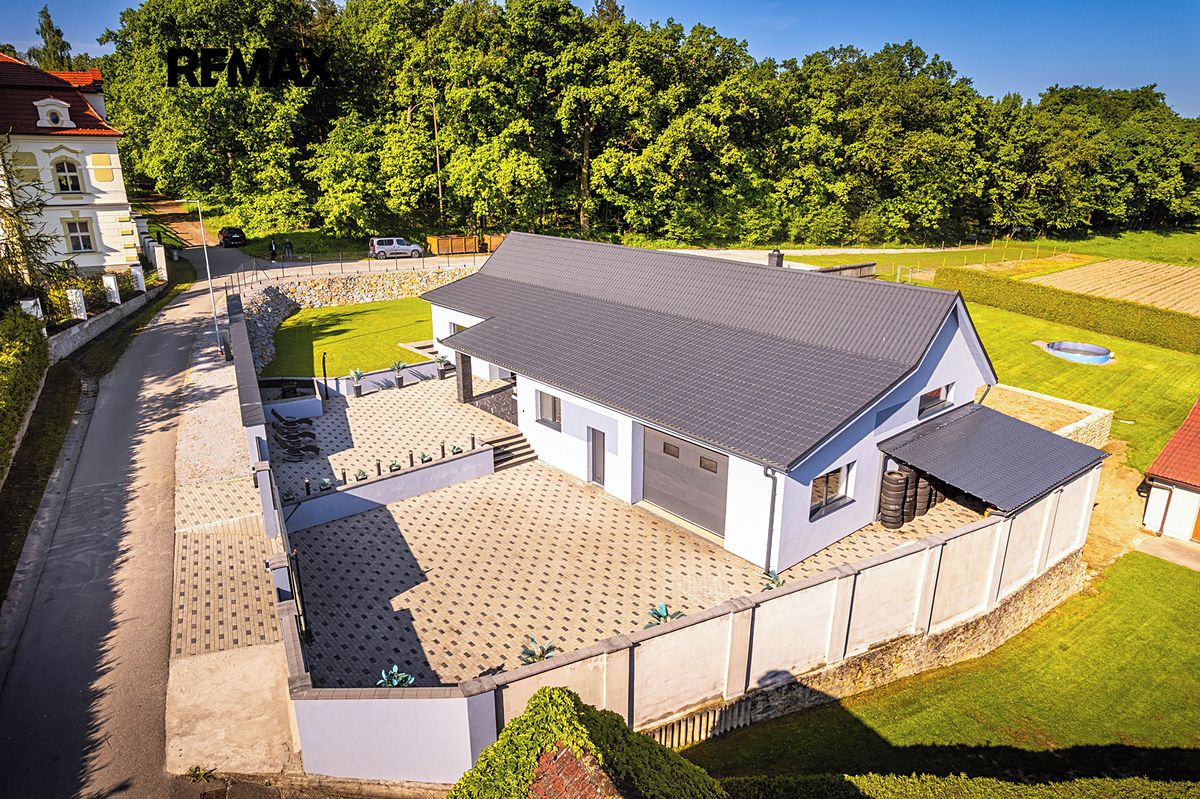 Prodej rodinného domu 171 m², pozemek 1730 m² – fotografie 4