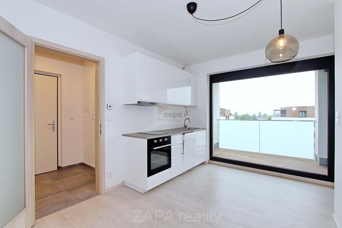 Pronájem bytu 2+kk 43 m²