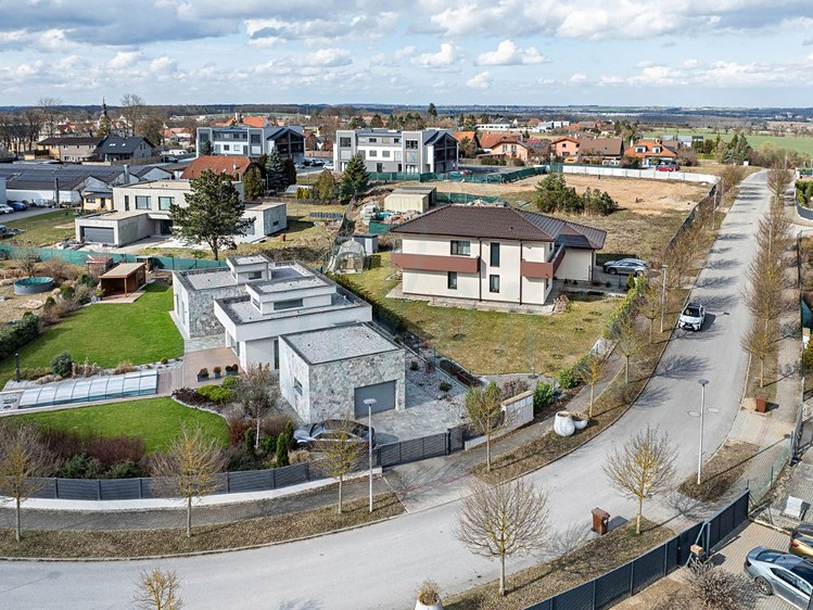 Pronájem domu, 244 m² (35 z 37)