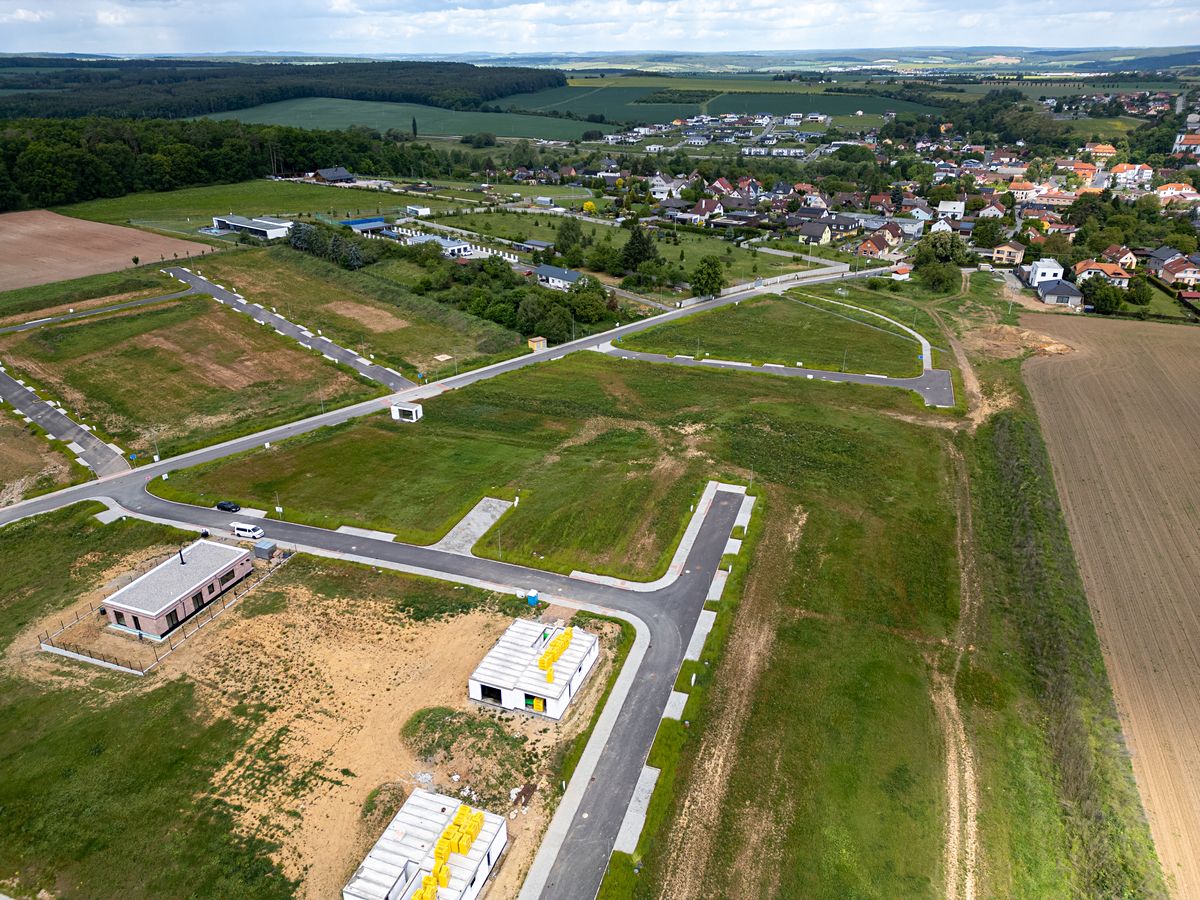 Prodej stavebního pozemku 730 m² – fotografie 5