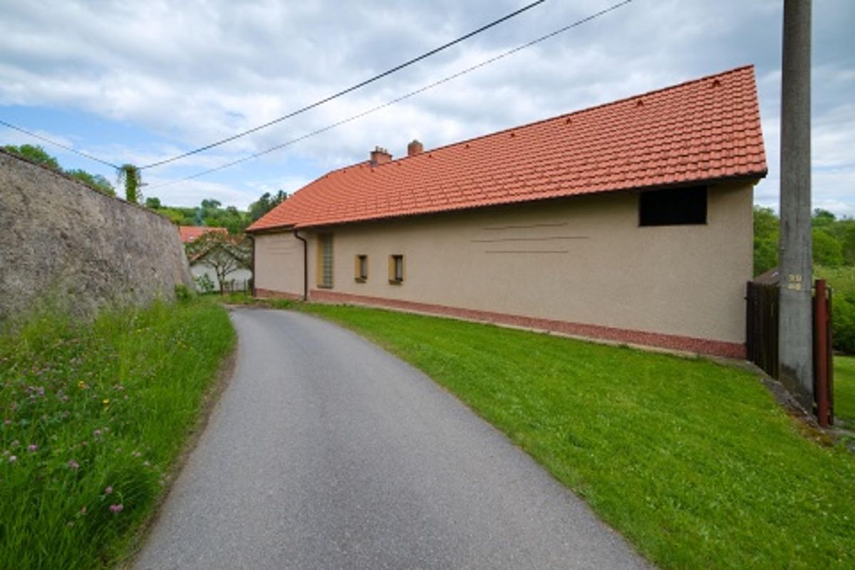 Prodej rodinného domu 255 m², pozemek 3631 m² – fotografie 4