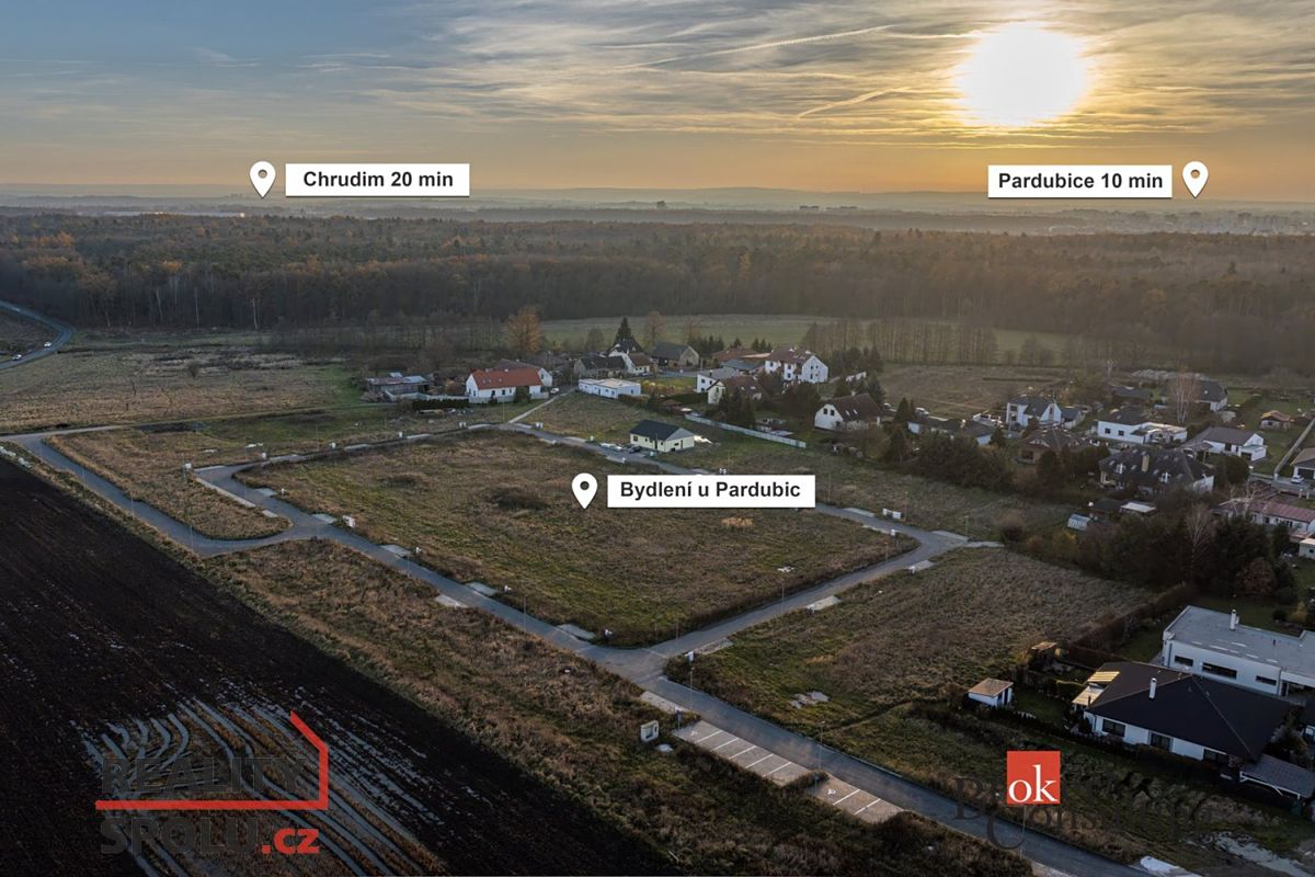 Prodej stavebního pozemku 909 m² – fotografie 2