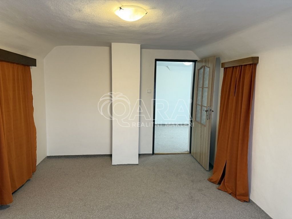 Pronájem bytu 2+1 50 m² – fotografie 3