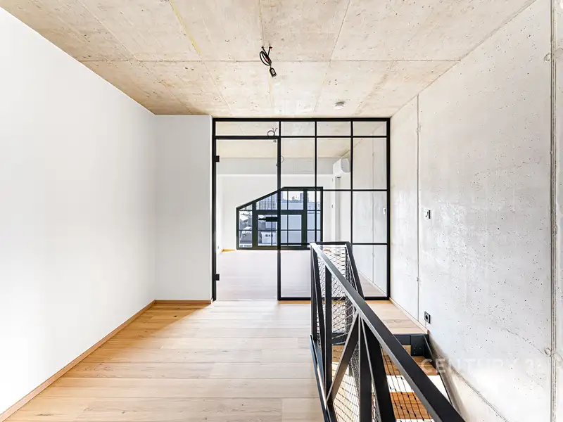 Prodej bytu 3+kk 60 m², Praha – náhled fotky 1