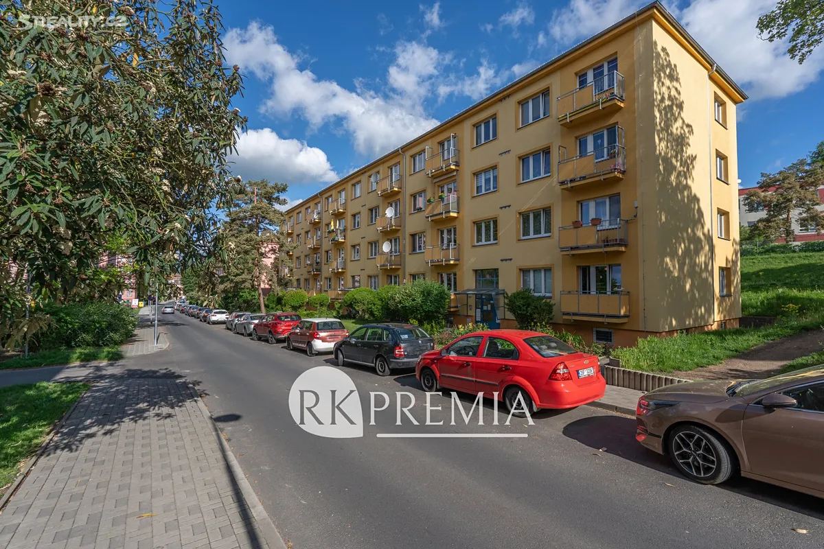 Pronájem bytu 2+1 56 m², Teplice