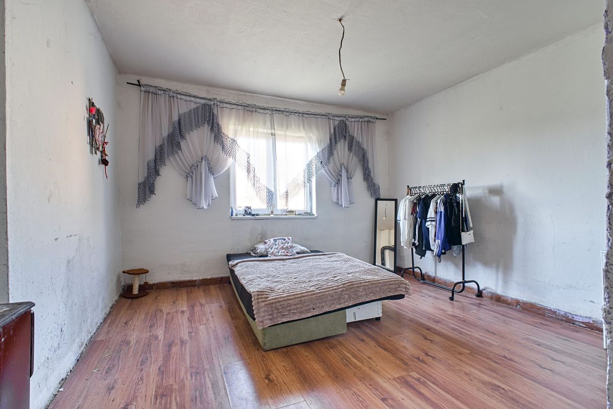 Prodej rodinného domu 140 m², pozemek 1143 m² – fotografie 4