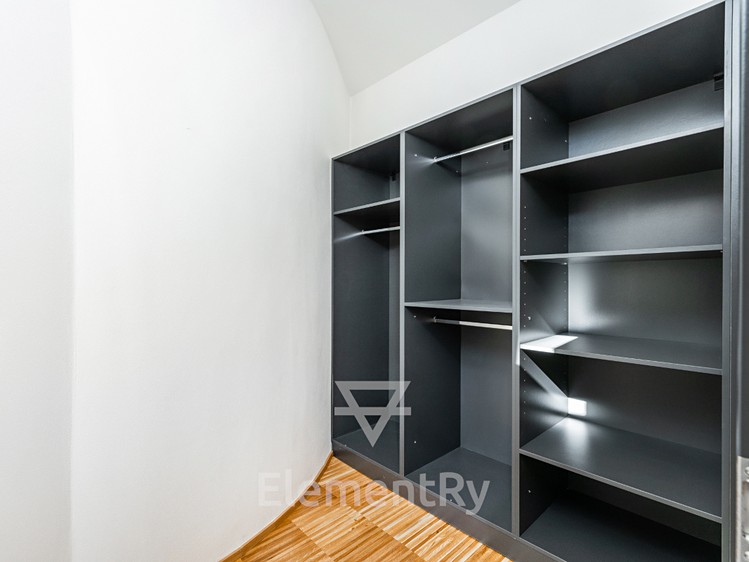 Квартира 3+kk в оренду, 99 м² (5 з 12)