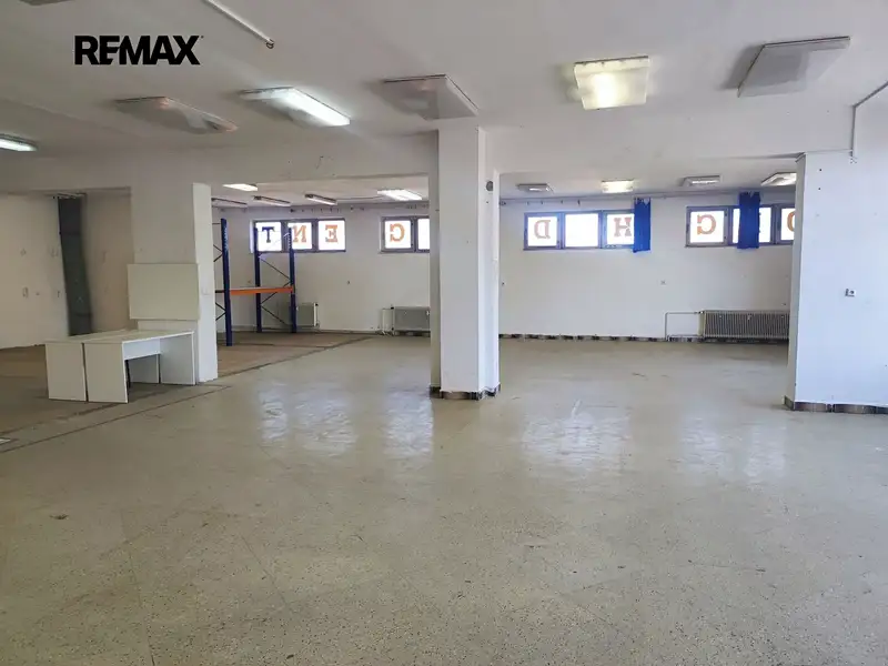 Pronájem skladového prostoru 556 m², Slatiňany – náhled fotky 3