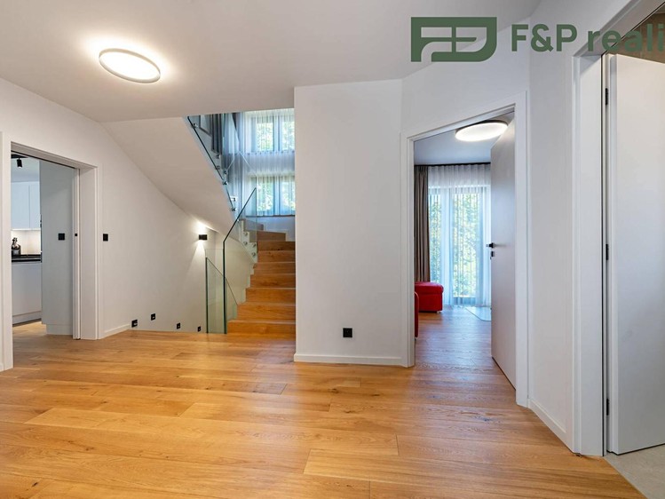 Будинок на продаж, 320 м² (10 з 30)