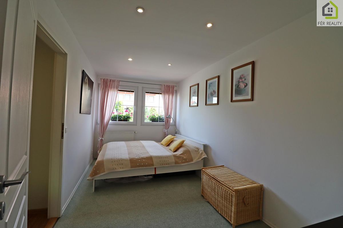 Prodej rodinného domu 137 m², pozemek 342 m² – fotografie 5