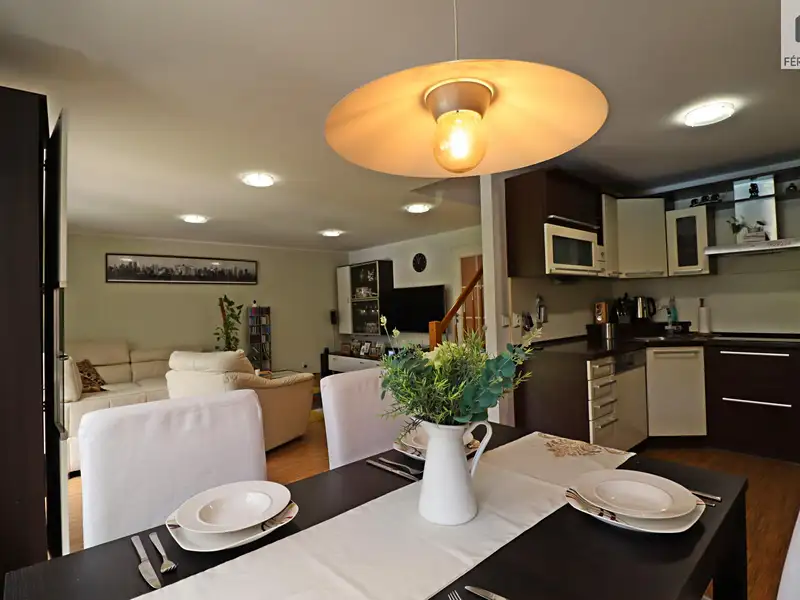 Prodej rodinného domu 137 m², pozemek 342 m², Roudnice nad Labem – náhled fotky 2