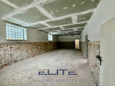 Pronájem komerčního prostoru, 88 m² (2 z 21)