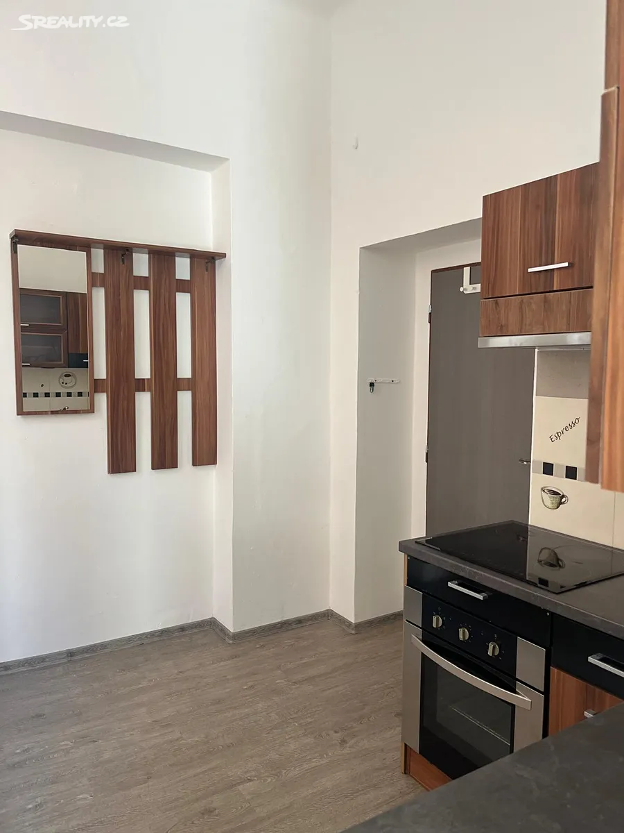 Pronájem bytu 1+1 33 m² – pohled 4