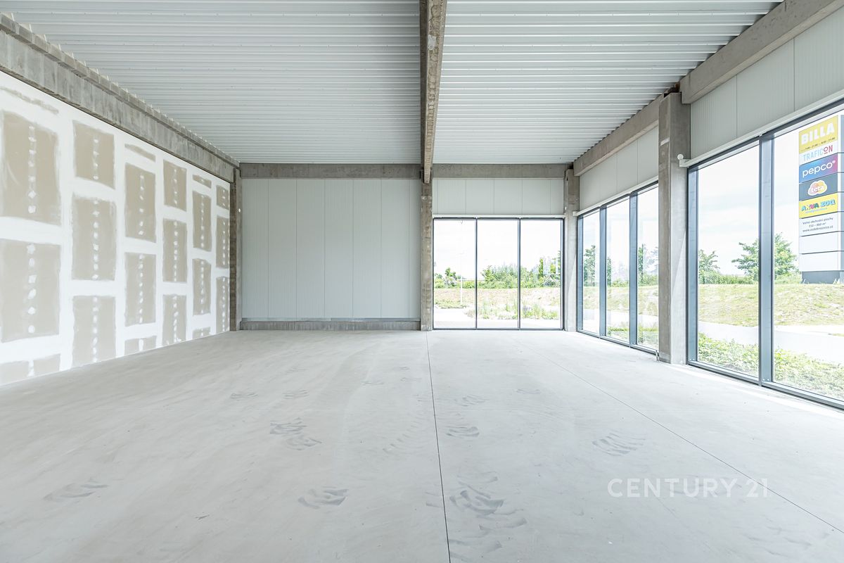 Pronájem obchodního prostoru 410 m² – fotografie 3