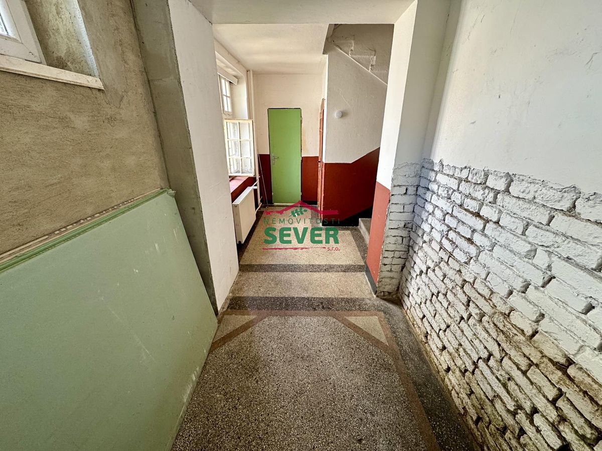 Prodej vícegeneračního domu 450 m², pozemek 162 m² – fotografie 2