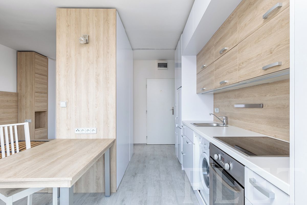 Pronájem bytu 1+kk 31 m²