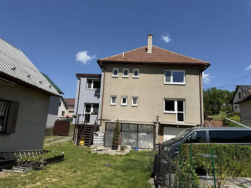 Prodej rodinného domu 232 m², pozemek 1263 m², Dešná – náhled fotky 1