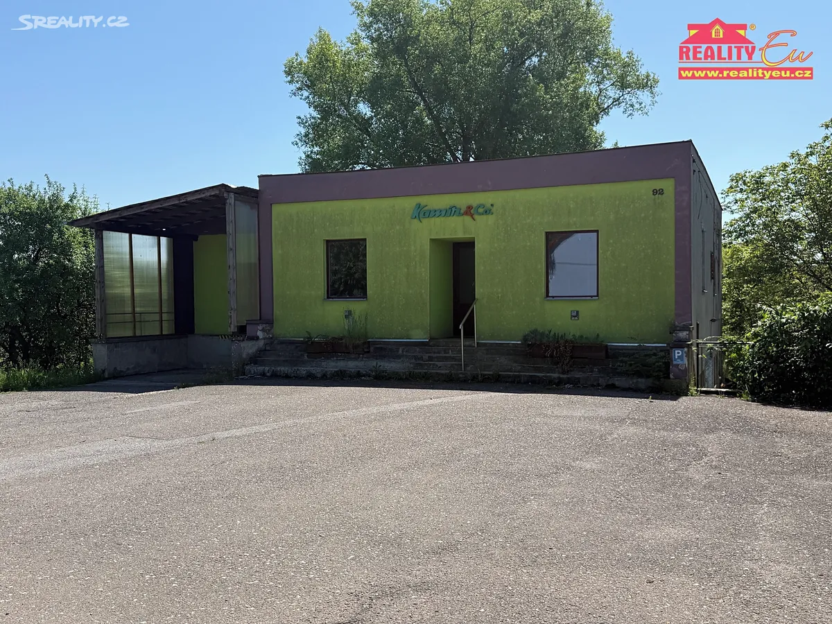 Prodej obchodního prostoru 1437 m², Hradecká