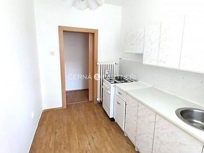 Pronájem bytu 1+kk 35 m²