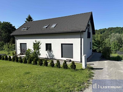 Pronájem bytu 3+kk 76 m²