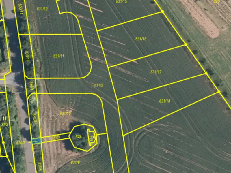 Prodej stavebního pozemku 23647 m², Lubenec – náhled fotky 1