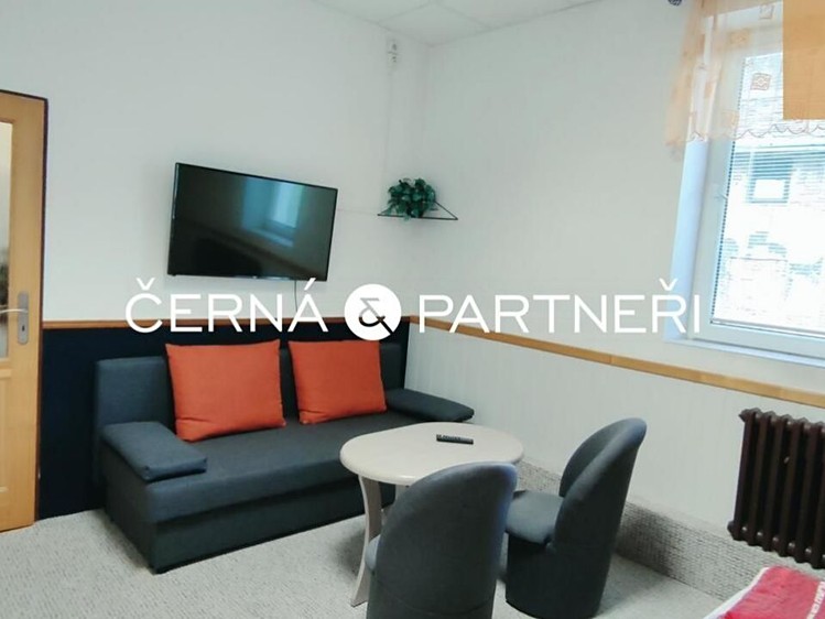Комерційне приміщення на продаж, 1 080 м² (9 з 21)