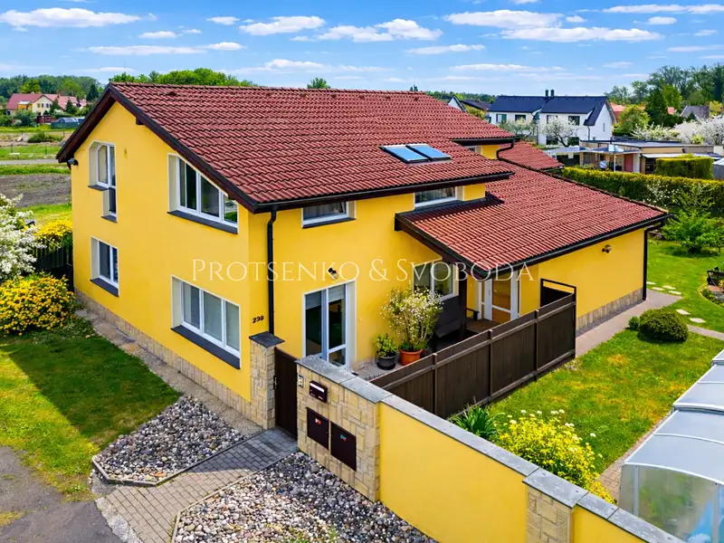 Prodej činžovního domu 283 m², Přerov nad Labem – náhled fotky 1
