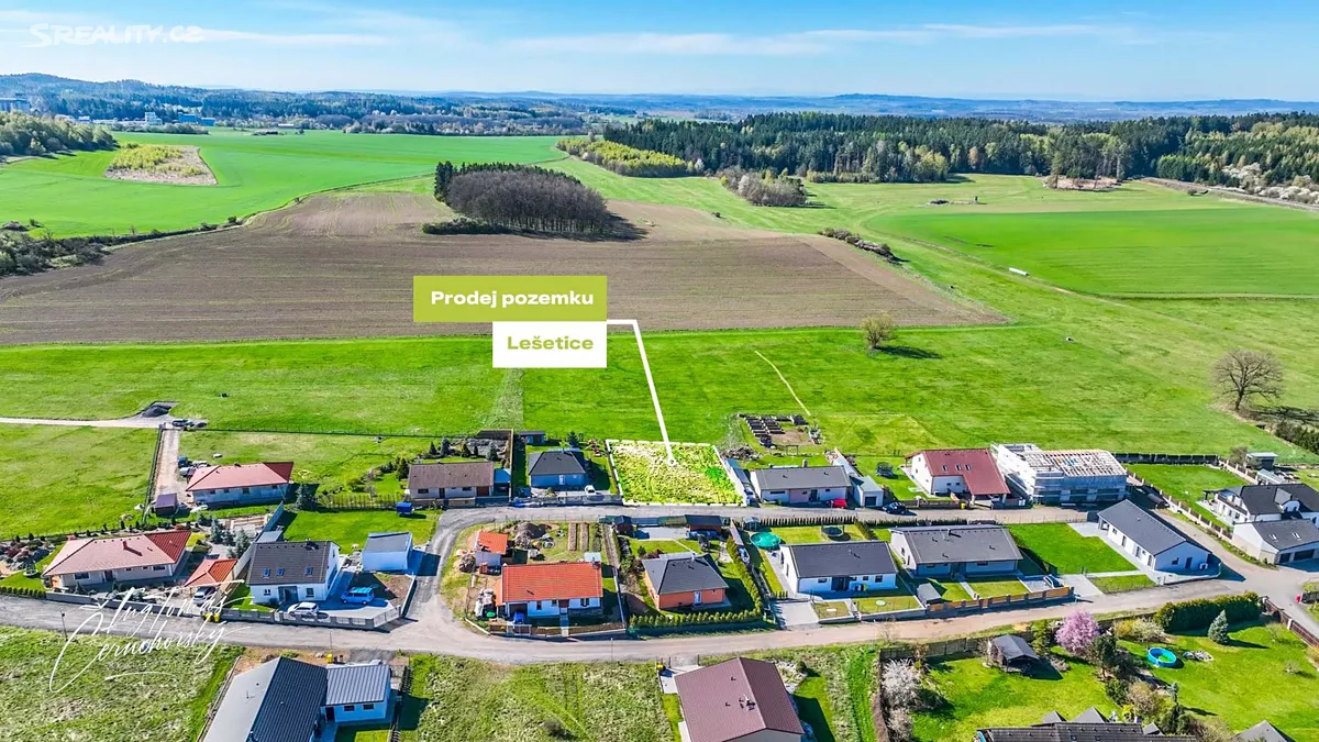 Prodej stavebního pozemku 819 m² – pohled 4