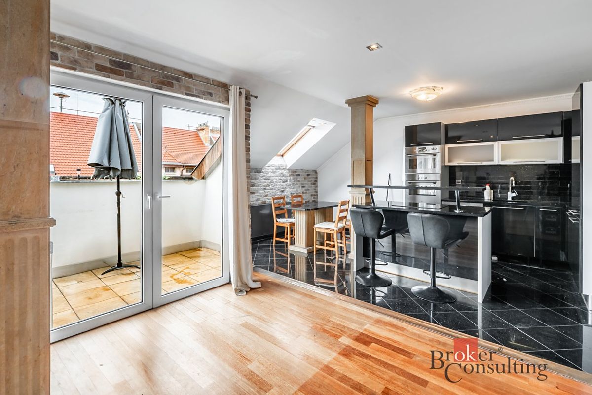 Prodej bytu 6 pokojů a více 187 m²