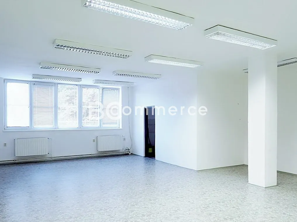 Pronájem kanceláře 90 m²