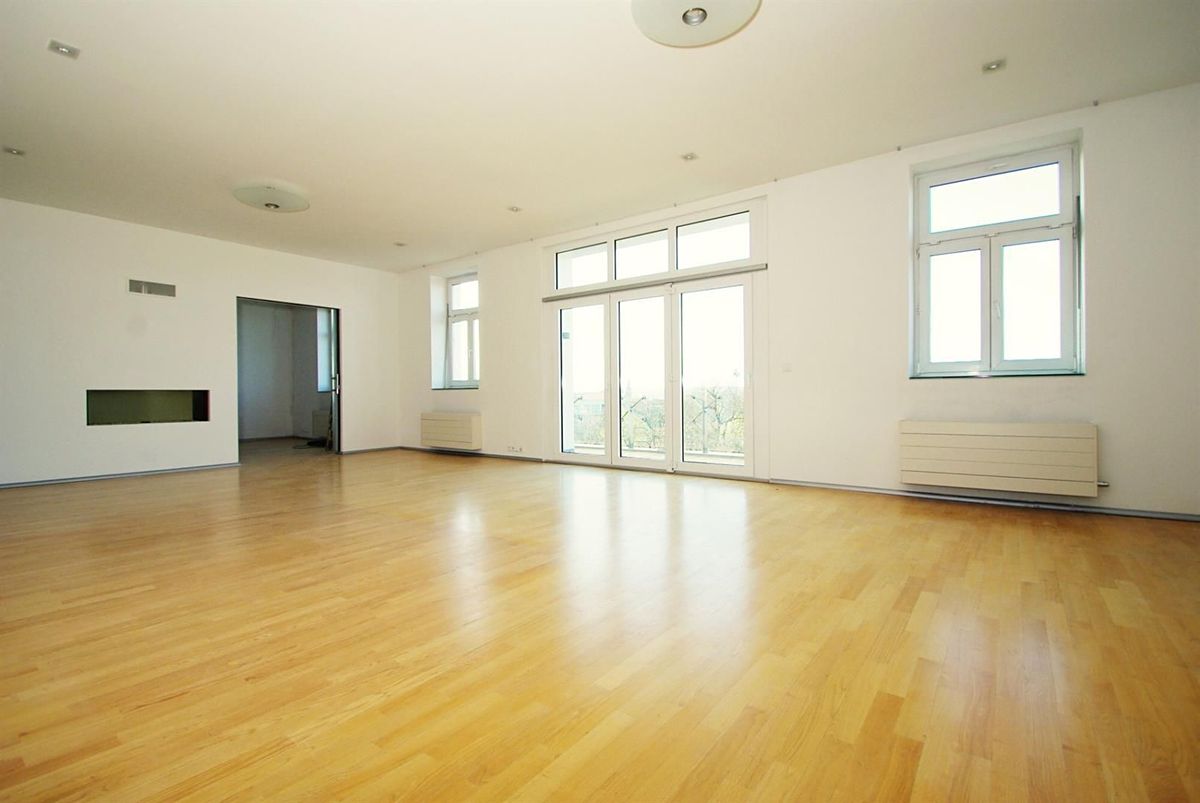 Pronájem bytu 5+1 204 m²
