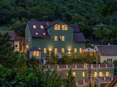 Prodej  vícegeneračního domu 315 m², pozemek 487 m²